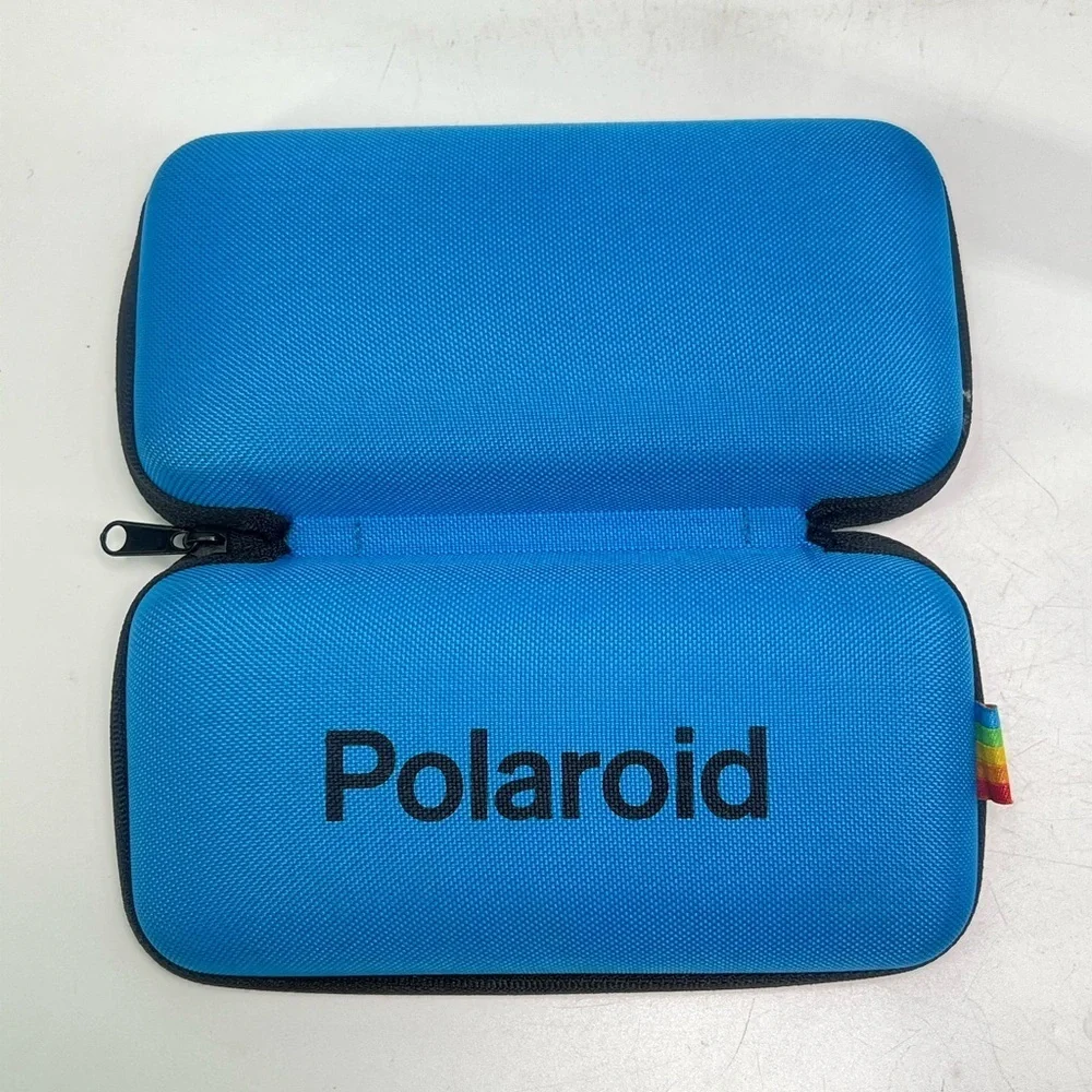 Polaroid blue eyewear